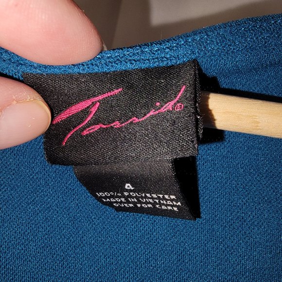 Torrid plus size blouse - Size 4 - Blue - Like New condition - Picture 3 of 3